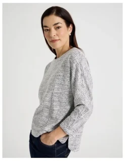 Regatta 3/4 Magyar Sleeve Tee With Front Seams in Ivory/ Navy Texture