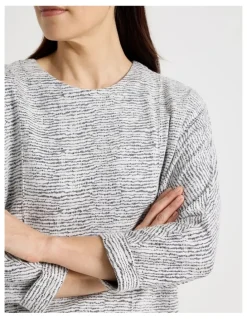 Regatta 3/4 Magyar Sleeve Tee With Front Seams in Ivory/ Navy Texture