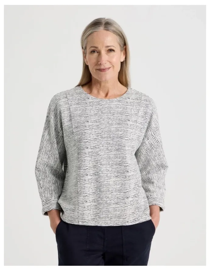 Regatta 3/4 Magyar Sleeve Tee With Front Seams in Ivory/Navy Texture