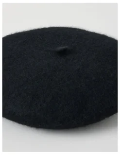Regatta Beret Winter Hat in Black