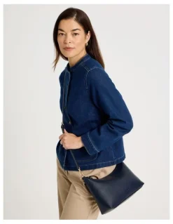 Regatta Blairgowrie Shoulder Bag in Navy