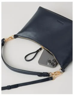 Regatta Blairgowrie Shoulder Bag in Navy