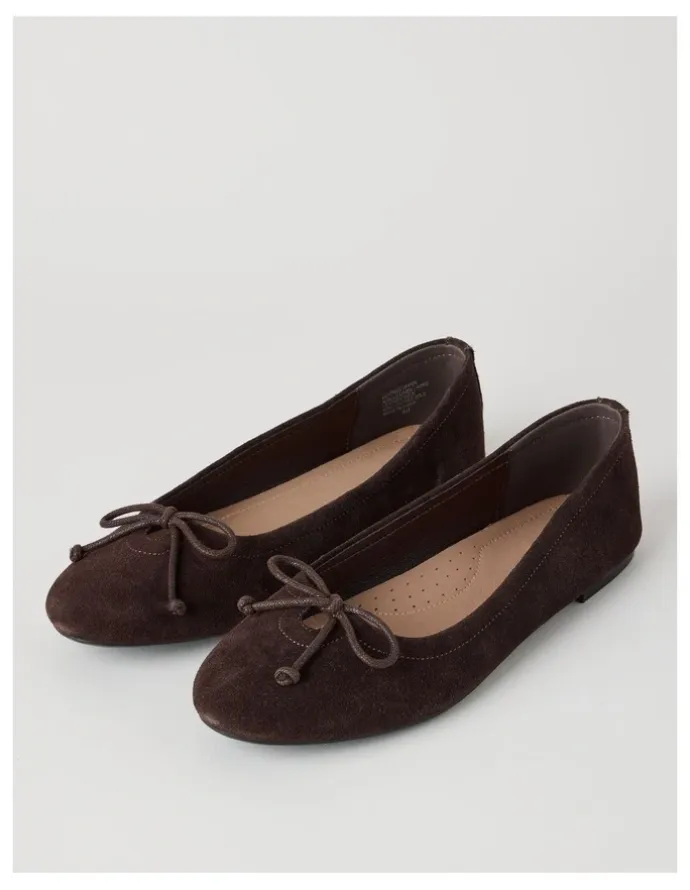 Regatta Cindy Flat Shoes in Chocolate Suede