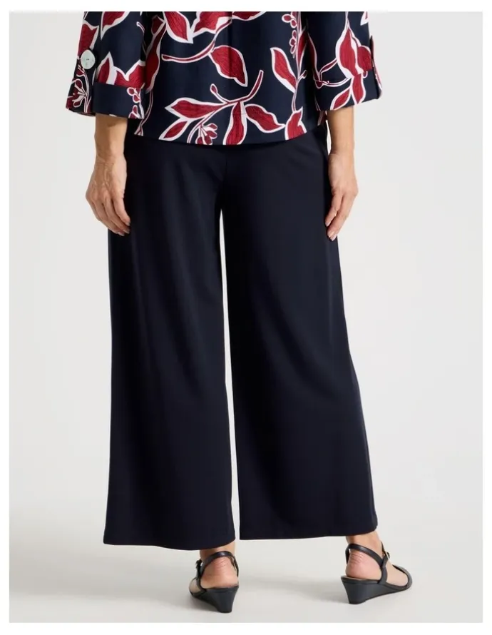 Regatta Elastic Waist Crop Travel Knit Pant in Navy