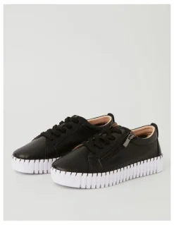 Regatta Kimberly Sneaker In Black