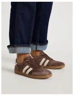 Regatta Lisbon Sneaker in Chocolate Suede