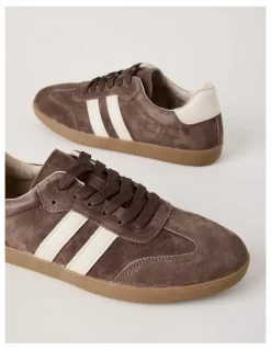 Regatta Lisbon Sneaker in Chocolate Suede