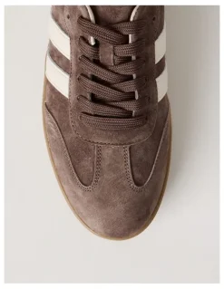 Regatta Lisbon Sneaker in Chocolate Suede
