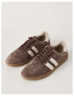 Regatta Lisbon Sneaker in Chocolate Suede