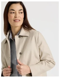 Regatta Long Sleeve Short Jacket With Collar in Neutral