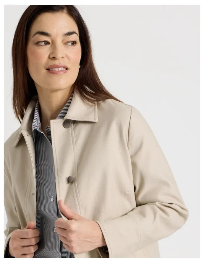 Regatta Long Sleeve Short Jacket With Collar in Neutral