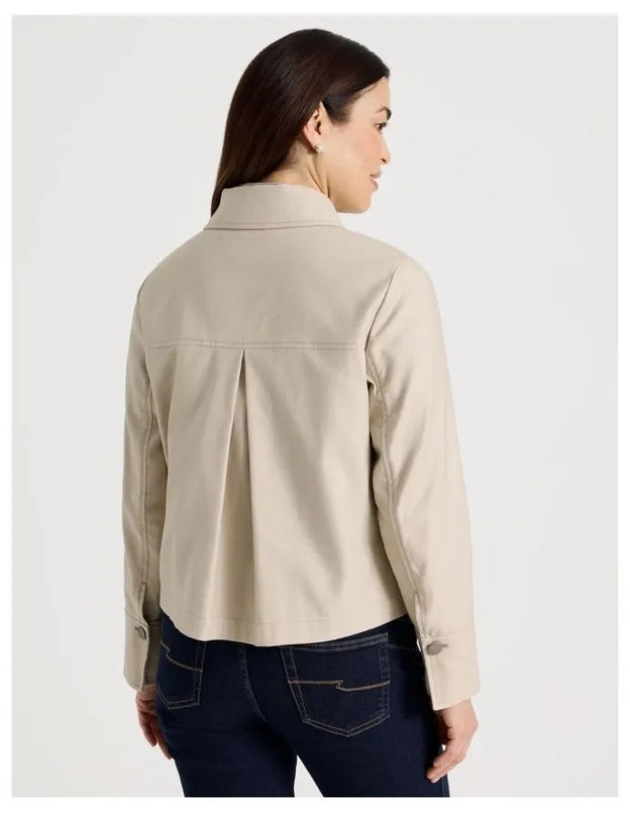 Regatta Long Sleeve Short Jacket With Collar in Neutral