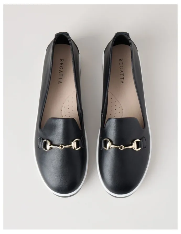 Regatta Lorne Flat Shoes in Black