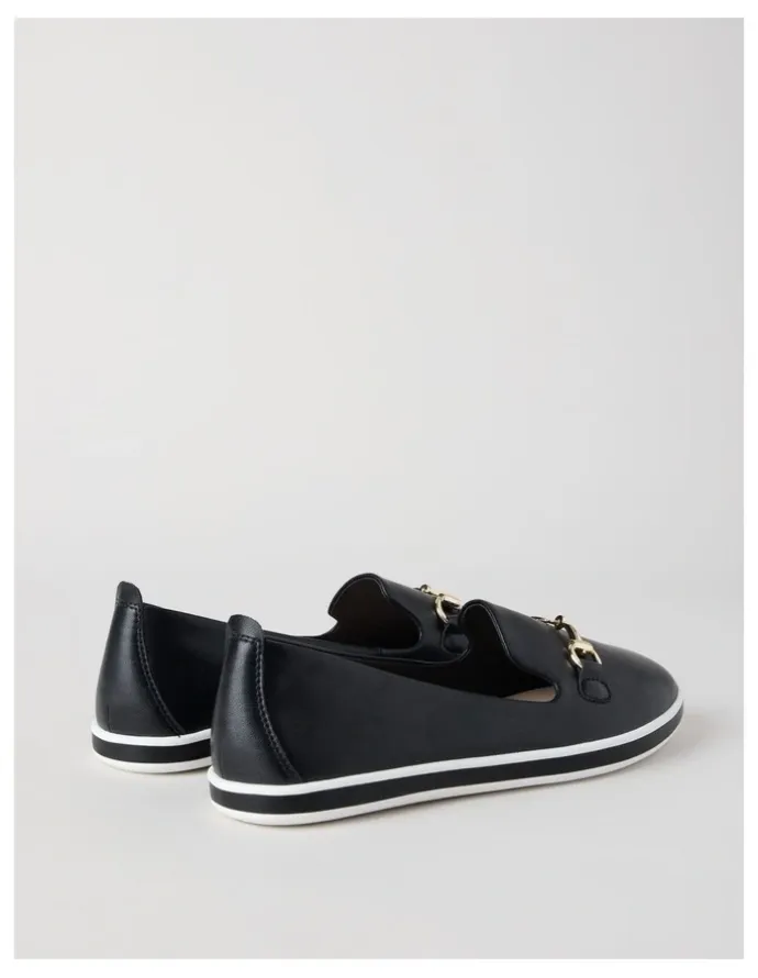 Regatta Lorne Flat Shoes in Black