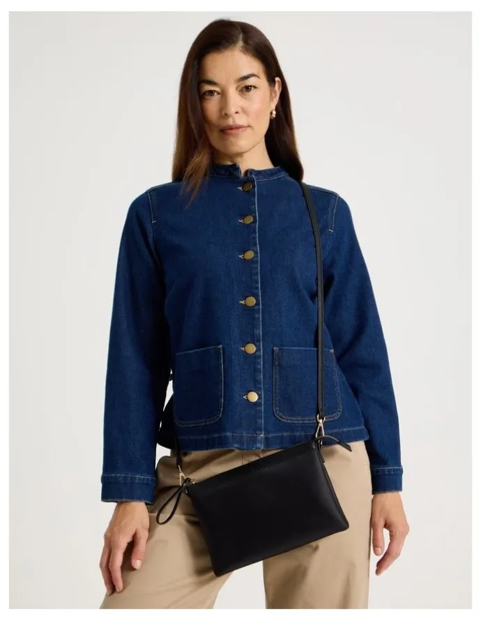 Regatta Mornington Crossbody Bag in Black