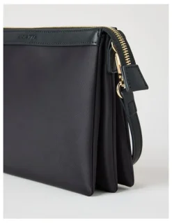 Regatta Mornington Crossbody Bag in Black