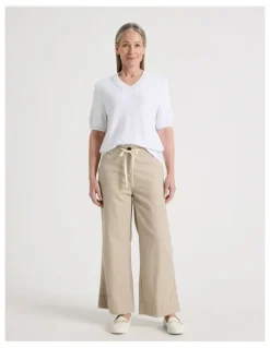 Regatta Petites Short Sleeve V Neck Knitted Top With Fancy Neckband in Snow