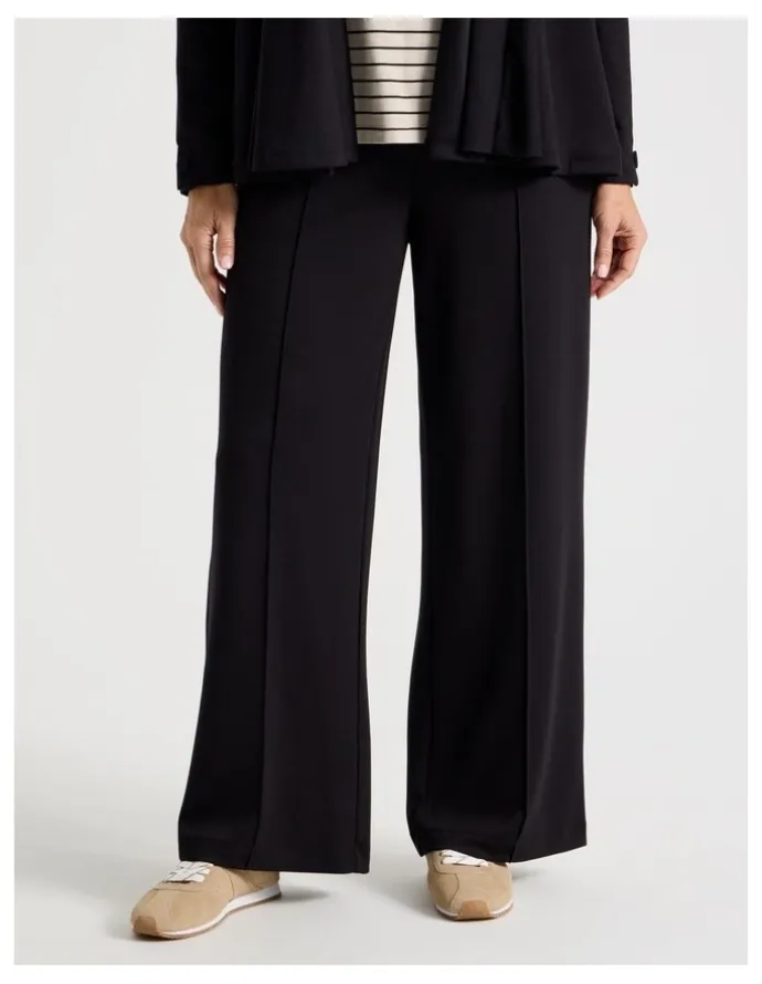 Regatta Pull On Wide Leg Knit Travel Pant in Black