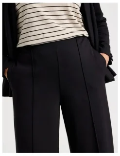 Regatta Pull On Wide Leg Knit Travel Pant in Black