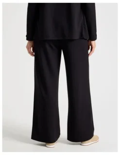 Regatta Pull On Wide Leg Knit Travel Pant in Black