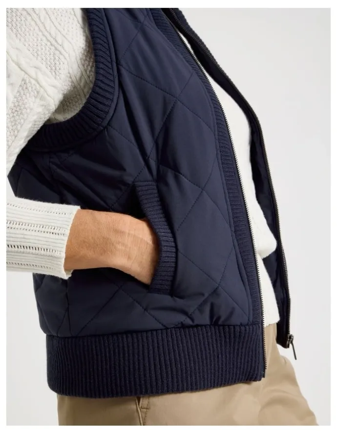 Regatta Quilted Vest With Chunky Ribs in Navy