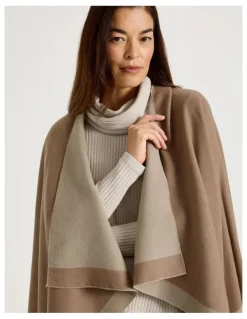 Regatta Reversible Poncho in Camel