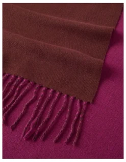 Regatta Reversible Winter Scarf in Burgundy
