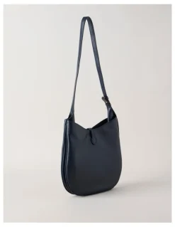 Regatta Rye Shoulder Bag in Navy