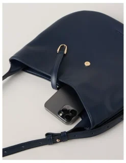Regatta Rye Shoulder Bag in Navy