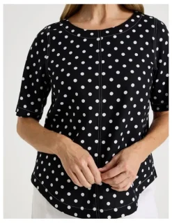 Regatta Short Sleeve Top With CF Seam & Curved Hem in Black/White Spot