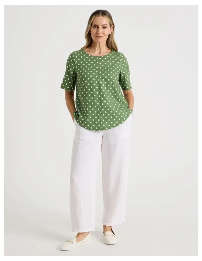Regatta Short Sleeve Top With CF Seam & Curved Hem in Green/White Spot
