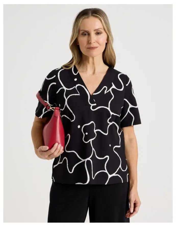 Regatta Short Sleeve V Neck Ponte Tee in Black/Ivory Large Abstract Print