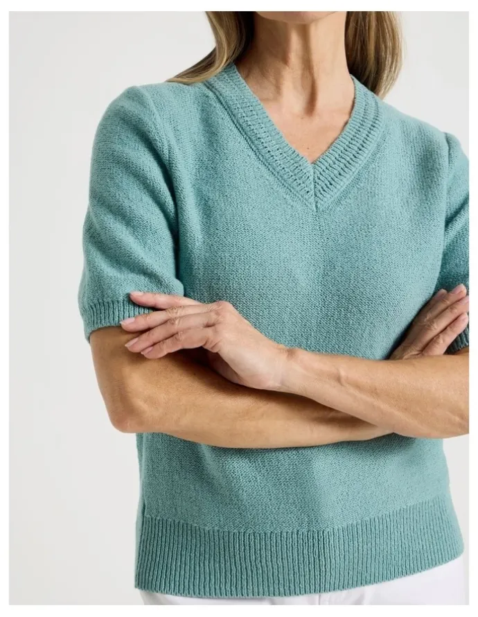 Regatta Short Sleeve V Neck Knitted Top With Fancy Neckband in Slate