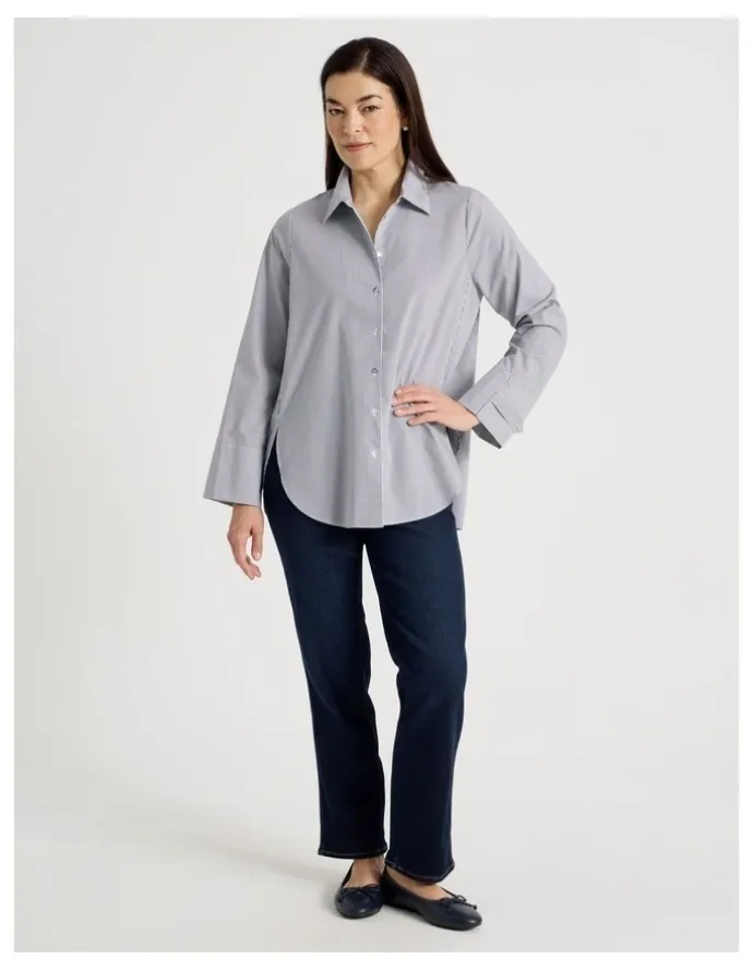 Regatta Stand Collar Long Sleeve Shirt With Forward Seams in Navy/White