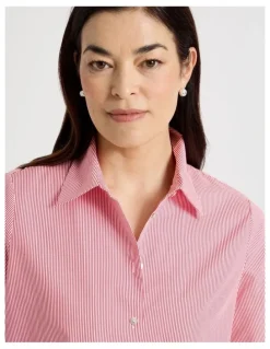 Regatta Stand Collar Long Sleeve Shirt With Forward Seams in Red/White