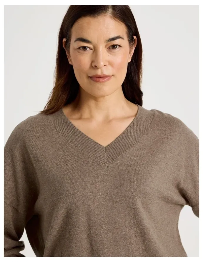 Regatta V-Neck Long Sleeve Knit Sleep Top in Malt Marle