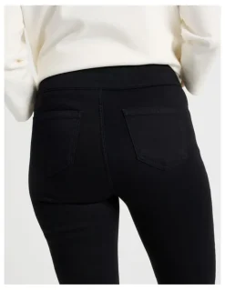 Regatta Wardrobe Staple Jegging In Black