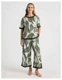 Regatta Wide Leg Crop Linen Blend Pant With Solid Contrasts in Neutral/Olive Print