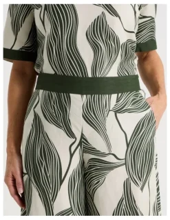 Regatta Wide Leg Crop Linen Blend Pant With Solid Contrasts in Neutral/Olive Print