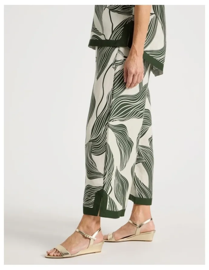 Regatta Wide Leg Crop Linen Blend Pant With Solid Contrasts in Neutral/Olive Print