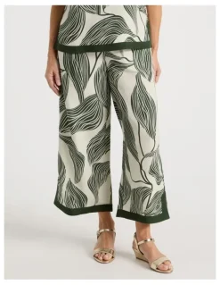 Regatta Wide Leg Crop Linen Blend Pant With Solid Contrasts in Neutral/Olive Print