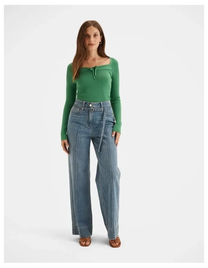 Review Ara Knit Top