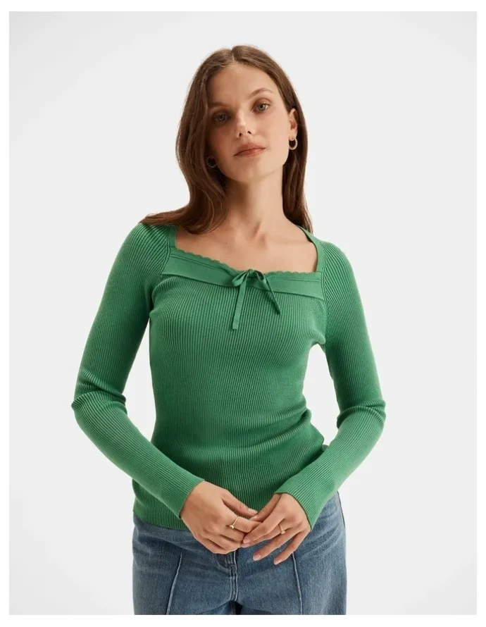 Review Ara Knit Top