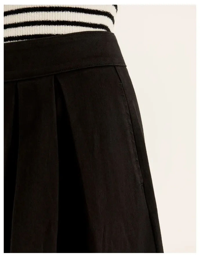 Review Giverny Denim Skirt in Black
