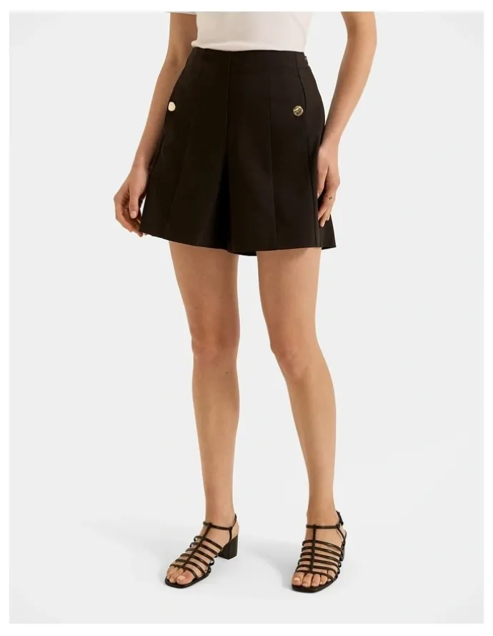 Review Joanne Shorts in Black