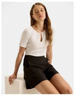 Review Joanne Shorts in Black