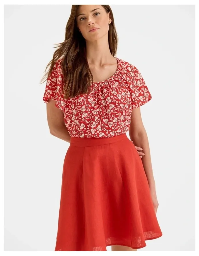 Review Norah Linen Mini Skirt in Hibiscus