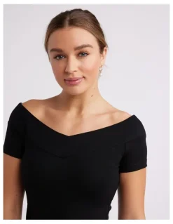 Review Odelia Top in Black