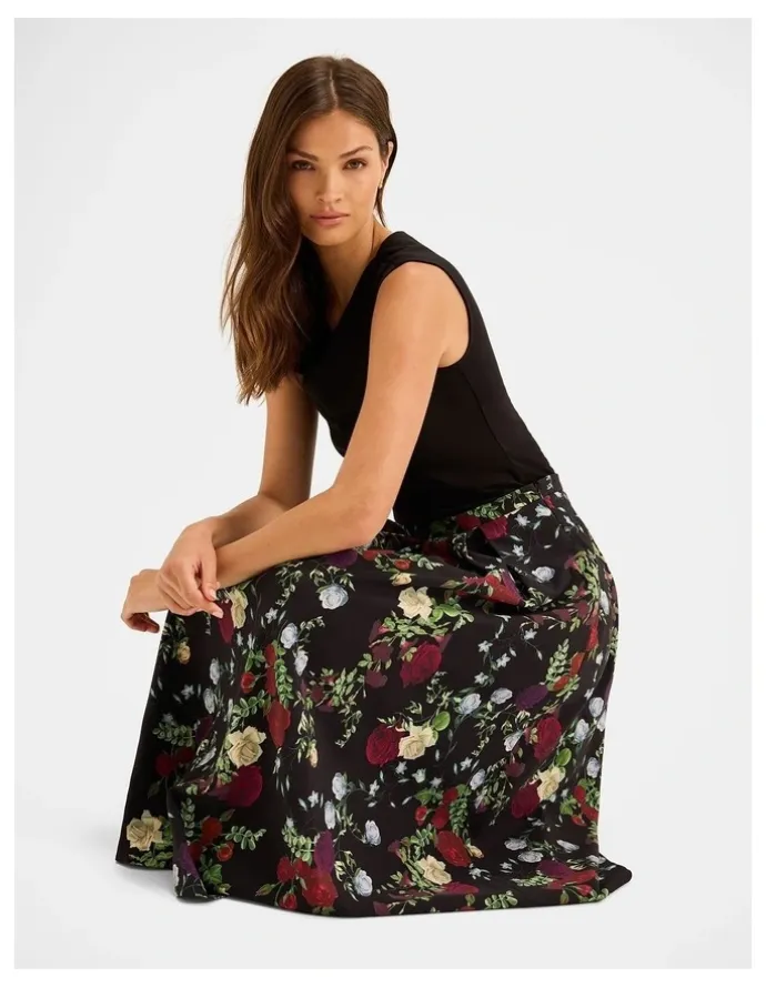 Review Soiree Midi Skirt in Black