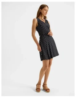 Review Tia Spot Skirt in Ink